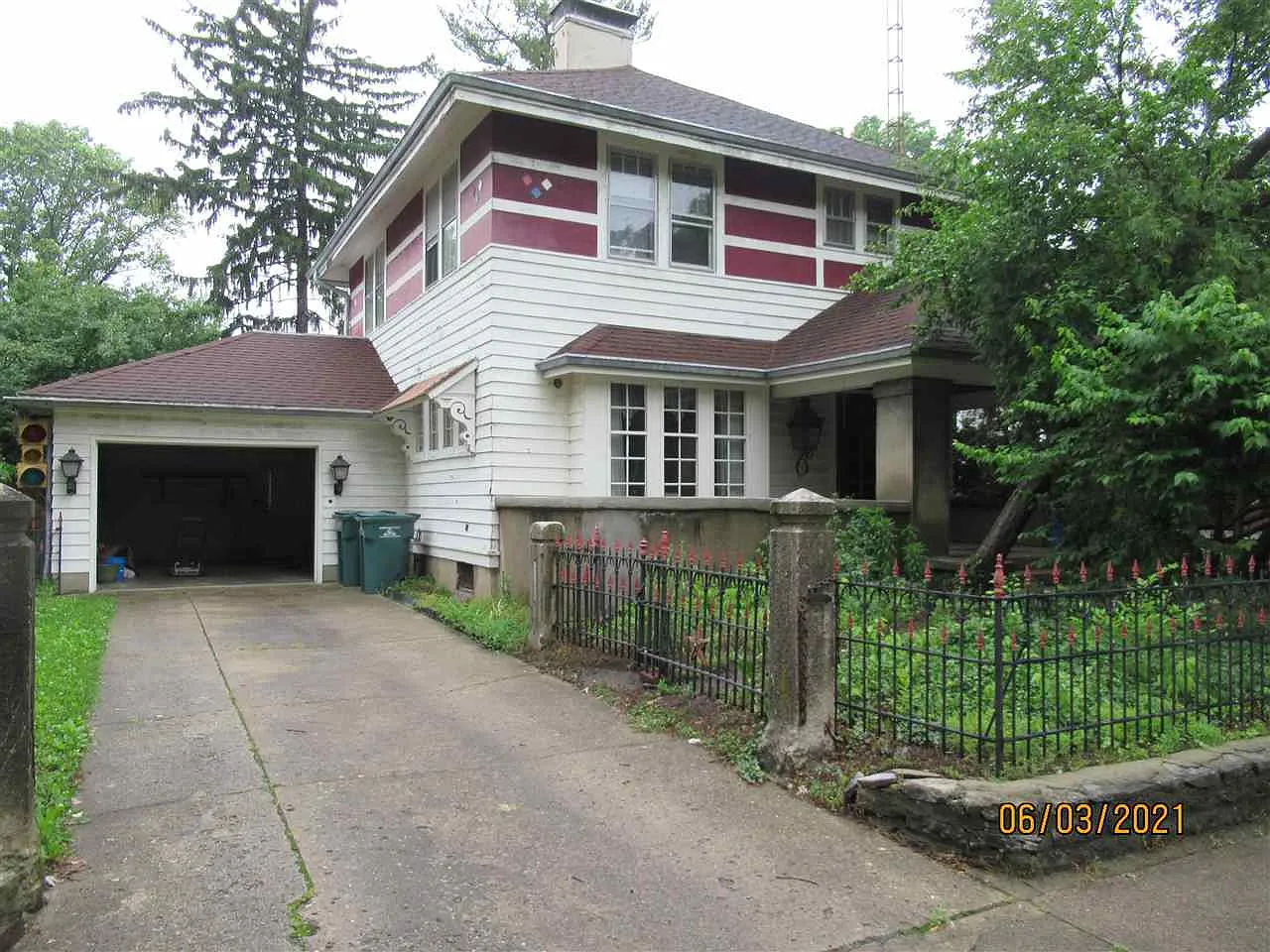 326 S 16th St photo 1