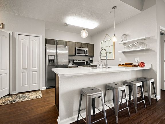3rd image of 4974 Key Lime Dr