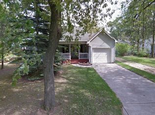 4037 Highland Ct, West Bloomfield, MI 48323