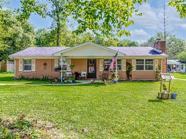 446 Woodside Dr, West Alexandria, OH 45381