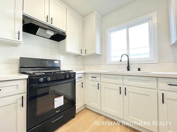 2nd image of 3746 Westwood Blvd #2