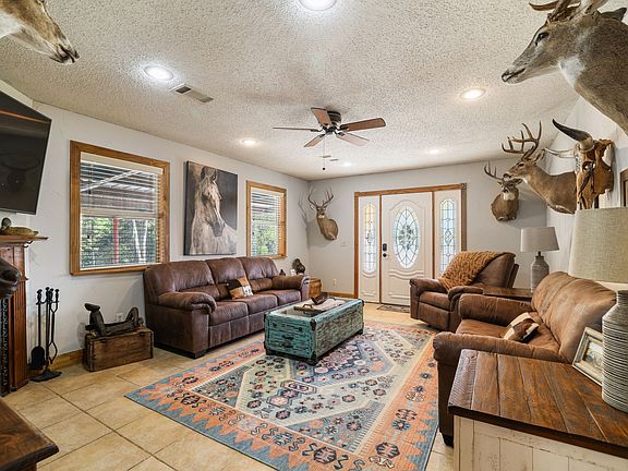 5th image of 595 Navajo Rd