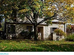 2082 Ellington Rd, Columbus, OH 43221