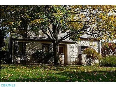 2082 Ellington Rd photo 1