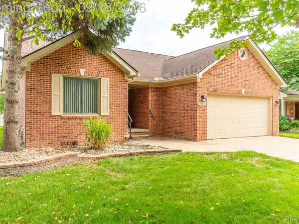 23533 Brentwood Dr, Trenton, MI 48183