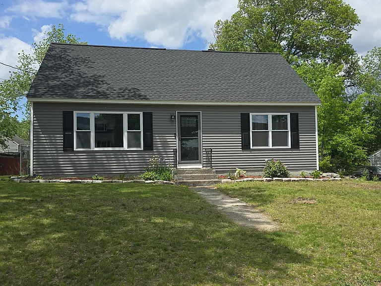 15 Holly Dr — Photo 1