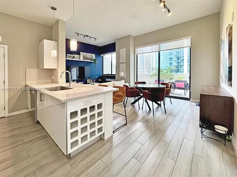 999 SW 1st Ave #1115 — Photo 5