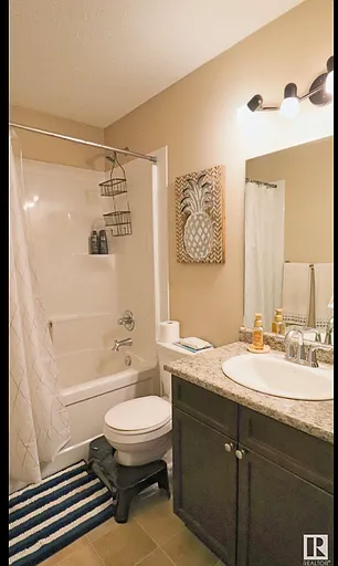 205 26th St #205 — Photo 8
