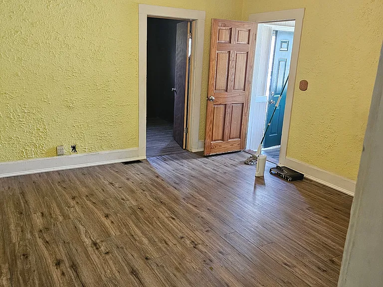 1115 Delaware Ave — Photo 8