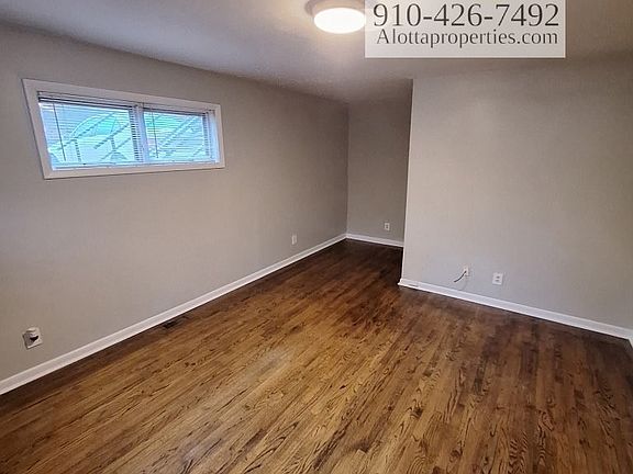 5th image of 836A Ridge Rd