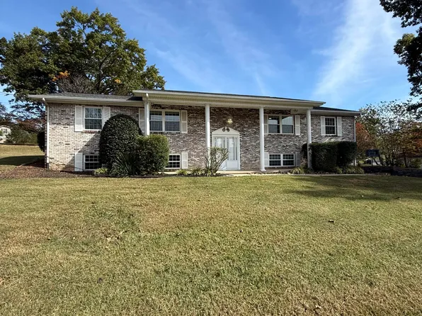 2112 Spring Hill Rd, Knoxville, TN 37914