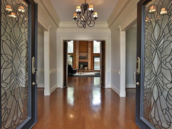 WELCOME TO 16114 KEMPTON PARK. Just recently painted in a soft gray, this home exemplifies a one-of-a-kind beauty. Located on a private cul-de-sac in Champion Forest, this home is move in ready! The full apartment above the garage is something you mu