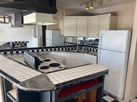 5th image of 120 Hui Rd E #F-e13