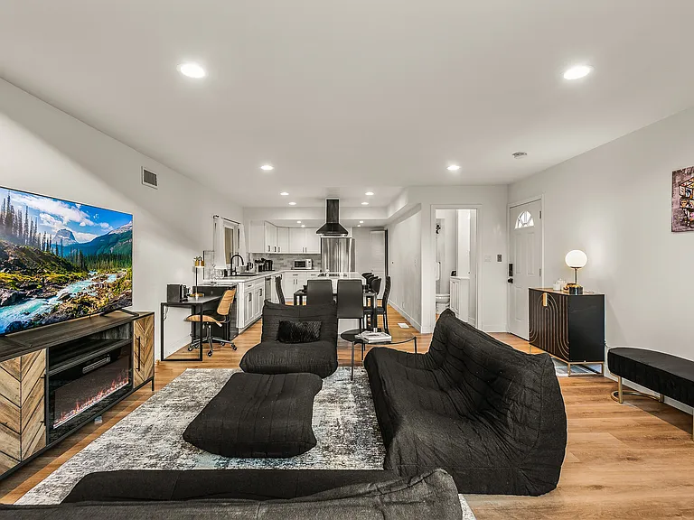 Oak Point Dr — Photo 12
