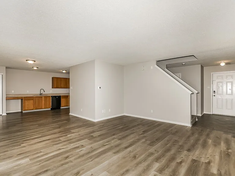 2371 Summerwood Ln — Photo 6