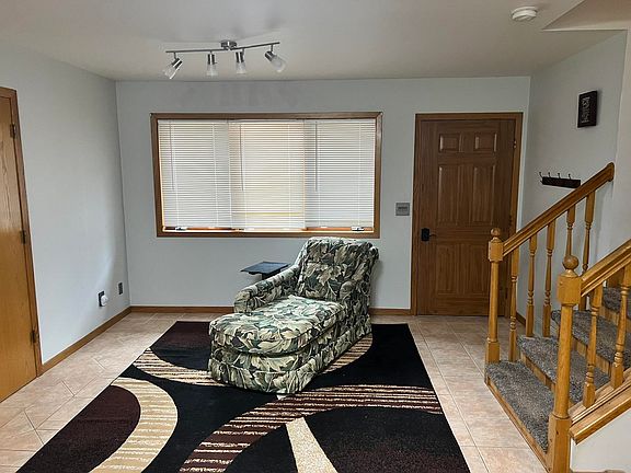 5th image of 1159 Elmhurst Ln