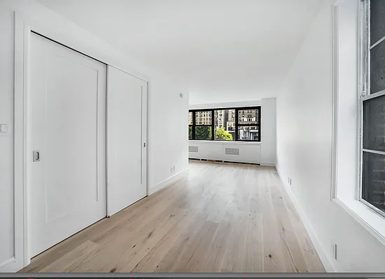 Sold by Argent Advisors LLC | media 9