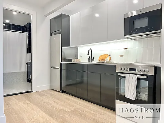 Rented by Hagstrom Management Inc | media 14