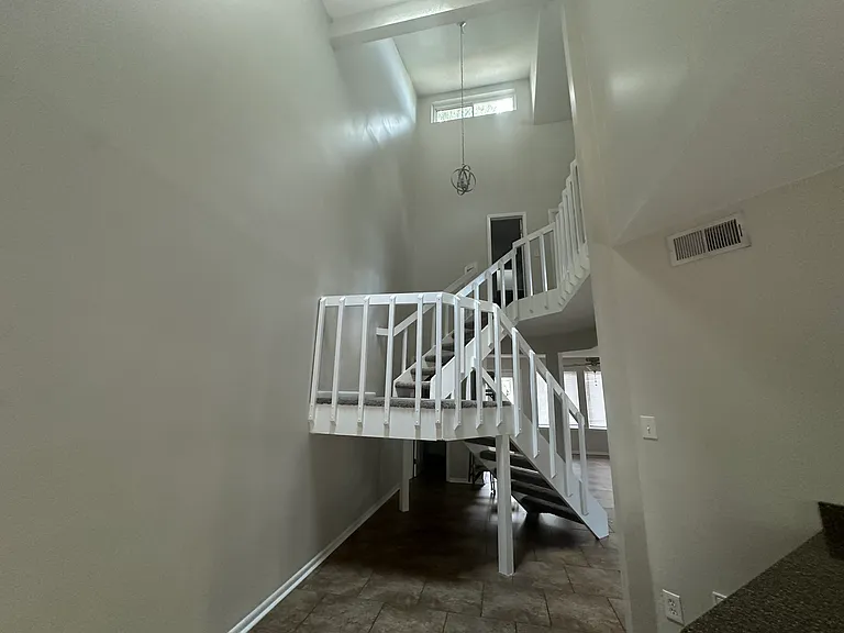 331 Sunflower Ct — Photo 13