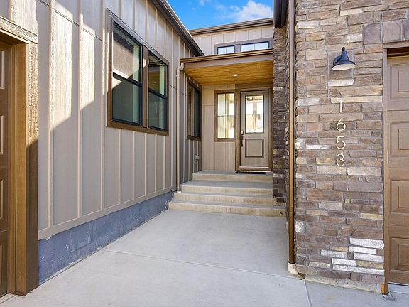 4th image of 1653 Flourish Dr