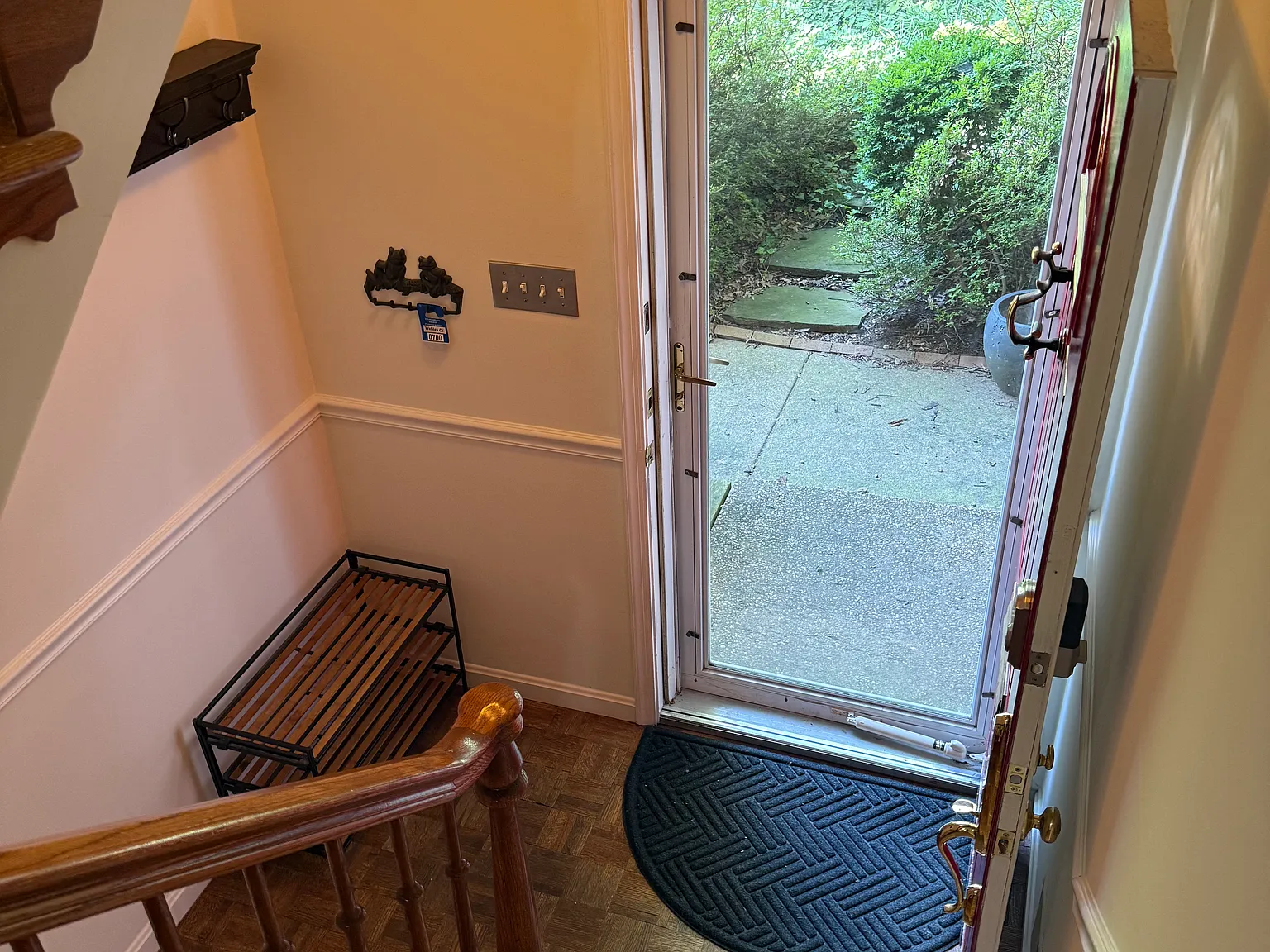 3 bed, 3.5 bath, 1800 sqft, $3,600 — Photo 3