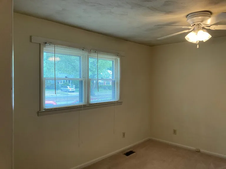 12 Clemwood Pkwy — Photo 5