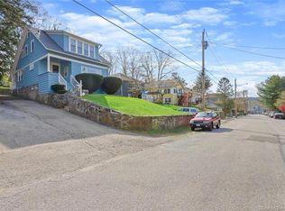 41 Park Pl, Ansonia, CT 06401