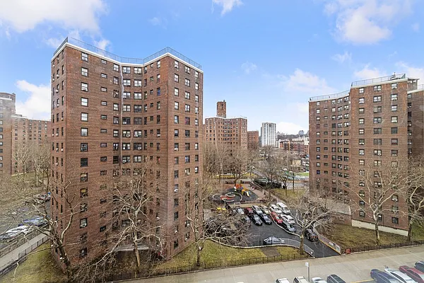 Rented by Keller Williams NYC | media 20