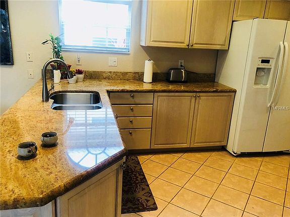 5th image of 3804 Amapola Ln