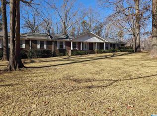 266 Dogwood Dr, Mulga, AL 35118