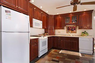 4th image of 901 N Fairway Ct