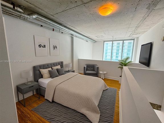 4th image of 690 SW 1st Ct APT 2122