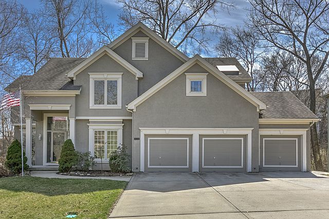 1st image of 824 Scott Dr