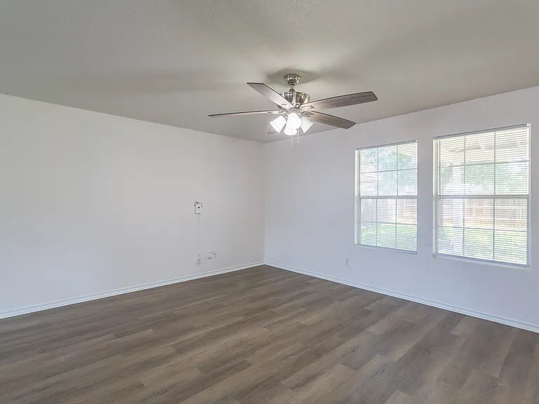 7711 Windview Way — Photo 10
