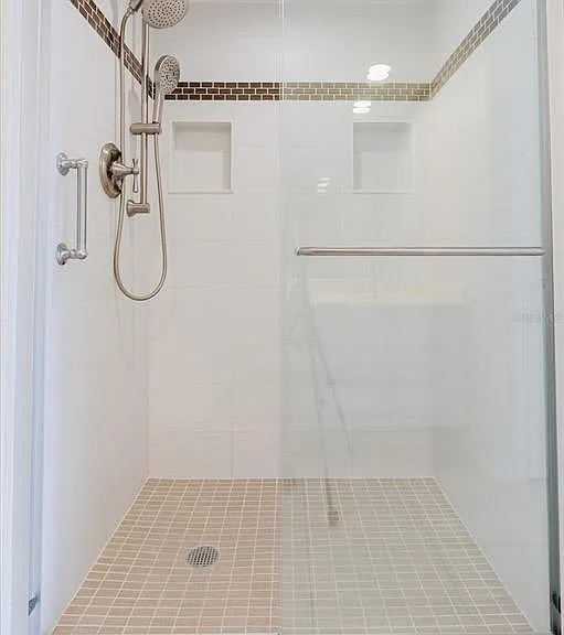100 Oakmont Ln #507 — Photo 30