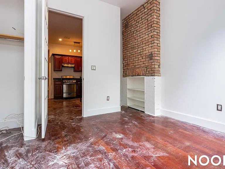 184 Jefferson St #1B — Photo 9