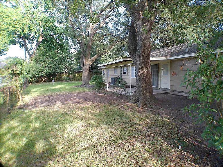 601 Fresa Rd — Photo 28