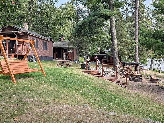 3rd image of 8450 Vermilion Dr