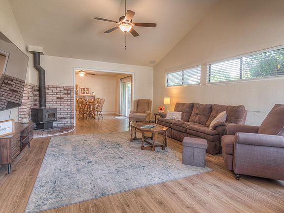 5th image of 3330 Meadow Ct