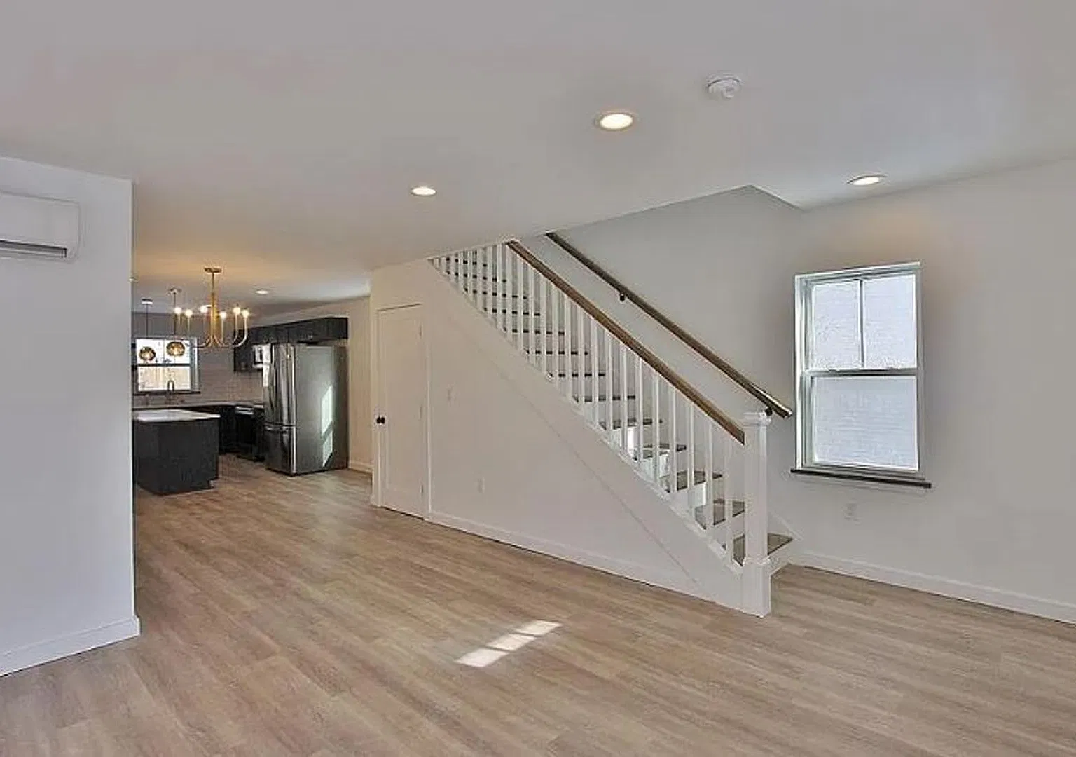Style, comfort, & convenience perfectly packaged! — Photo 4