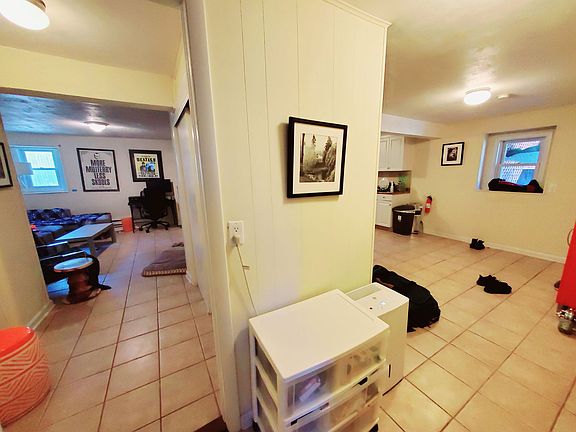 3rd image of 9 Algonquin Ave #L