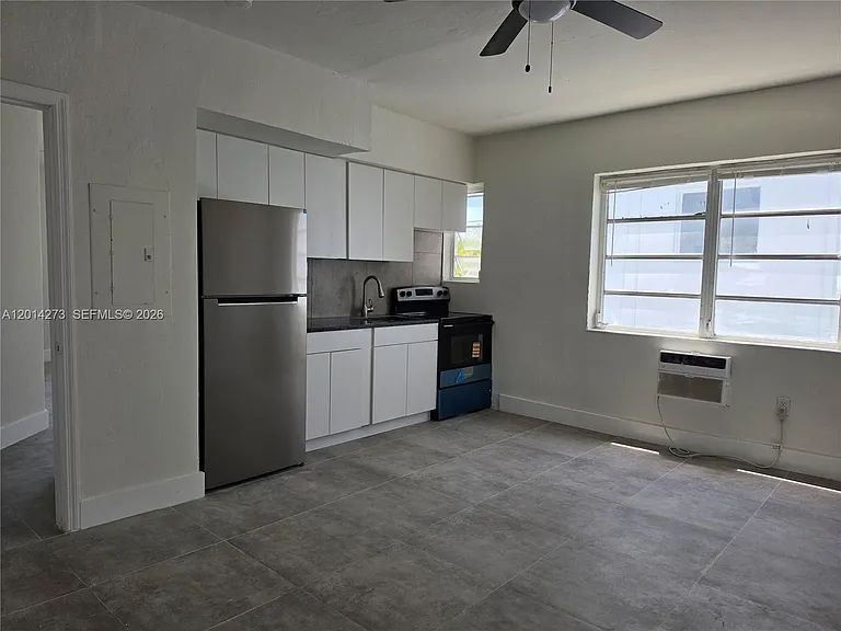 1965 Calais Dr #7 — Photo 5