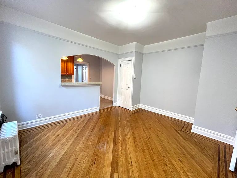4-33 27th Ave #3L — Photo 7