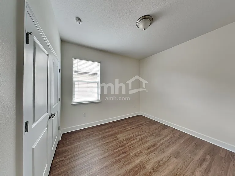4431 Reisswood Loop — Photo 14