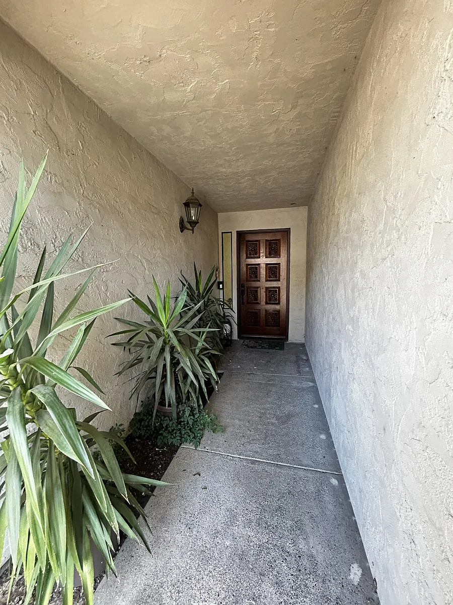 Building Photo - 2539 Solano Ave