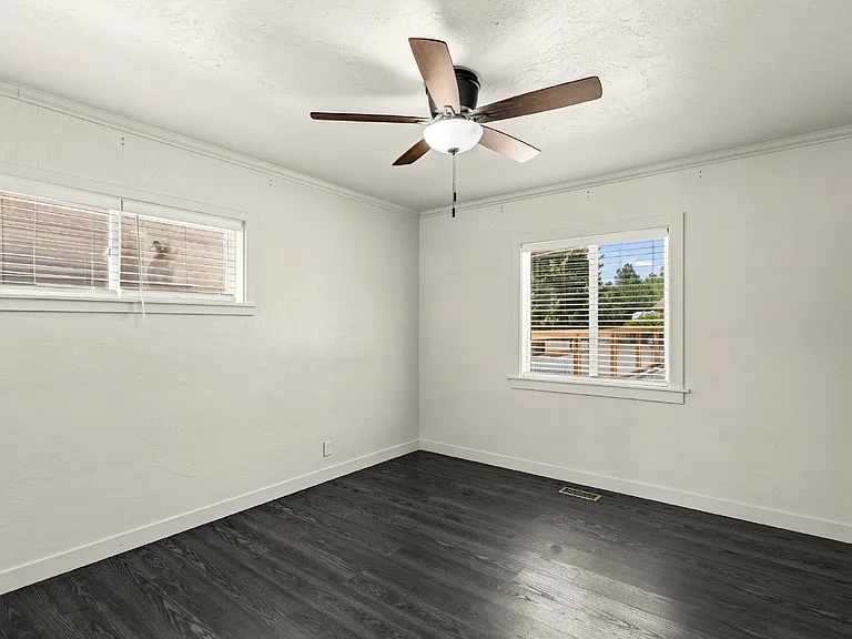 510 Keene Dr — Photo 19