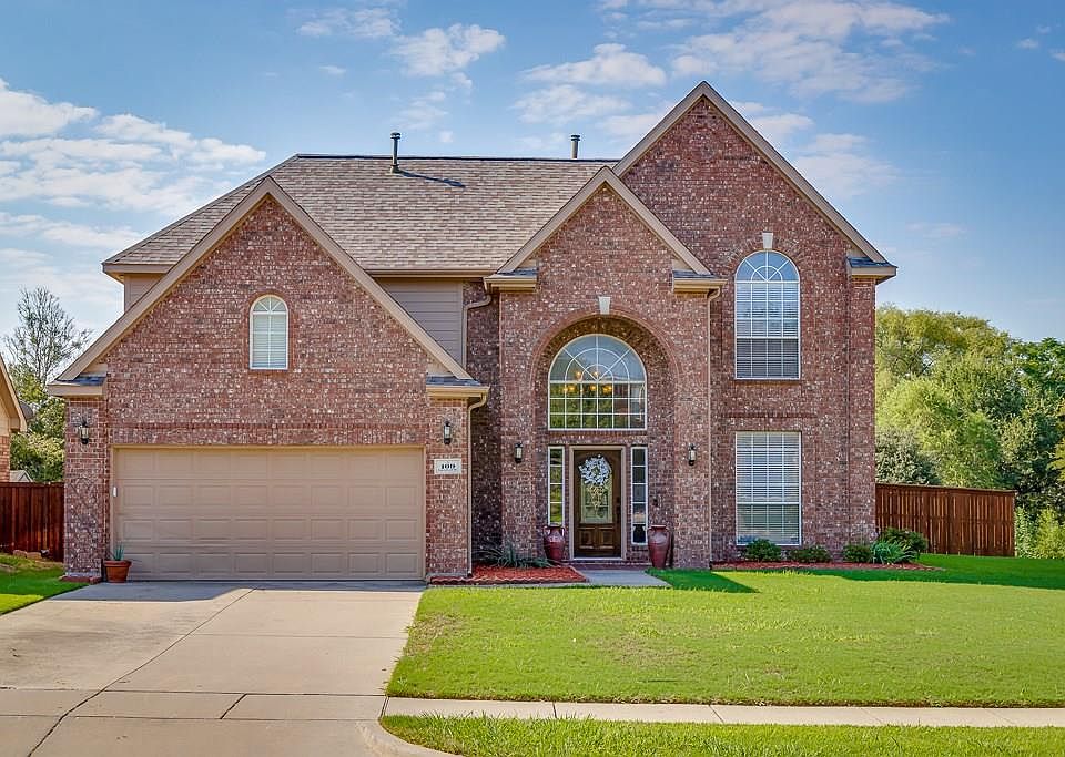 1st image of 109 Northfield Cir