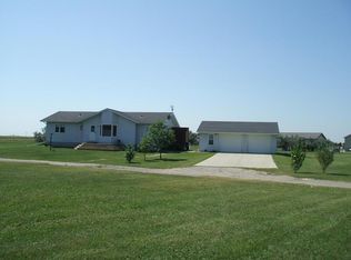 1623 17th Ave NE, Grand Forks, ND 58201
