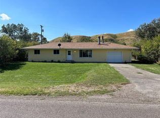 242 Castner St, Belt, MT 59412