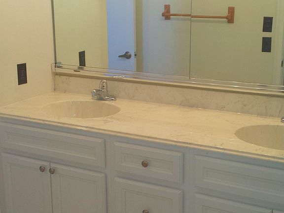 3rd image of 4580 Holly Lake Dr